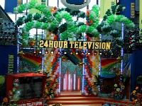 2002 24時間テレビ　ステージバルーン装飾