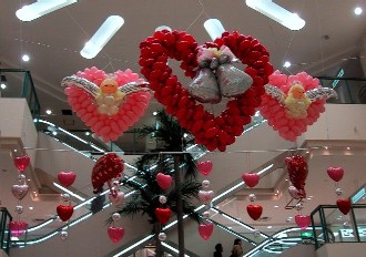 バルーンアート　天使のバレンタイン　ハートシャワー